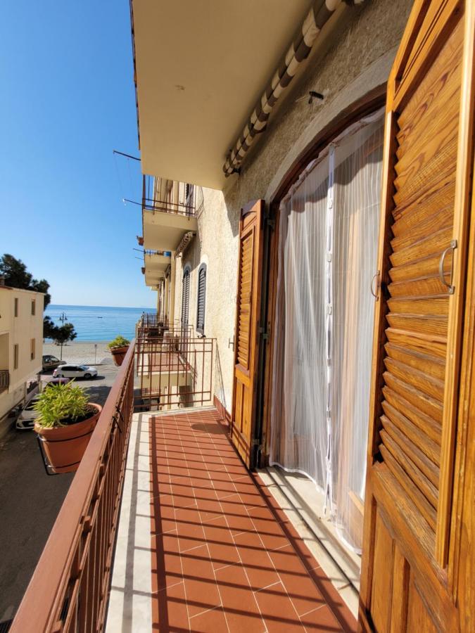 Willa Casa "Paolo E Francesca" Monolocali Scilla Zewnętrze zdjęcie